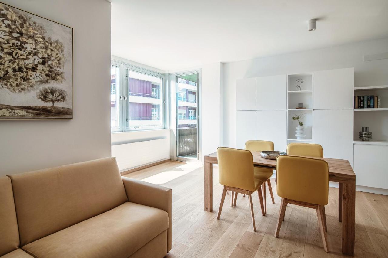 Palace Apartment By Quokka 360 - 2 Minutes From Lugano Lido Buitenkant foto