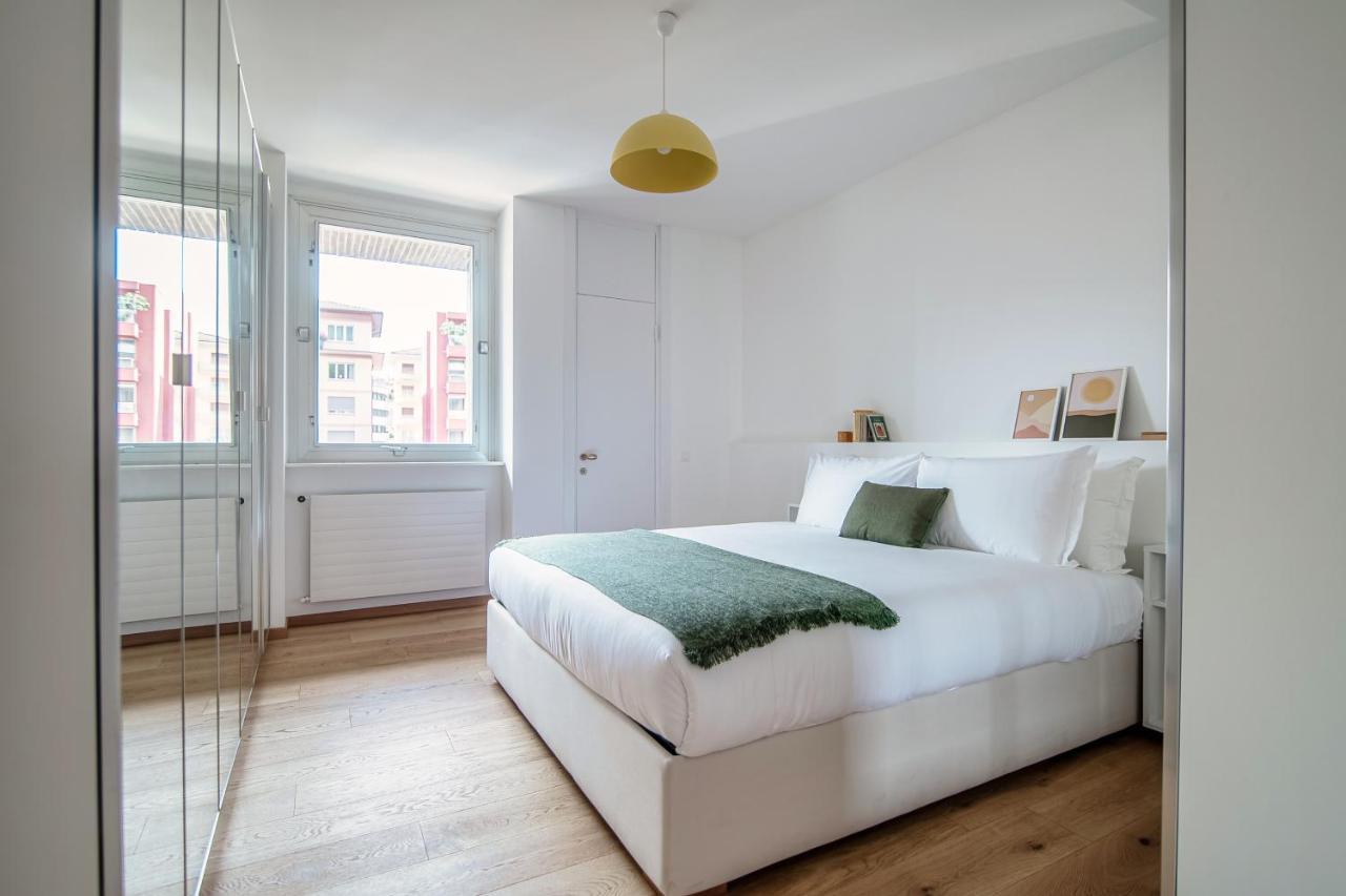 Palace Apartment By Quokka 360 - 2 Minutes From Lugano Lido Buitenkant foto